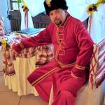 Роман Метельський. Веду заняття в школі наречених 12 травня 2011 року в українському стилі Роман Метельський. Веду заняття в школі наречених 12 травня 2011 року в українському стилі