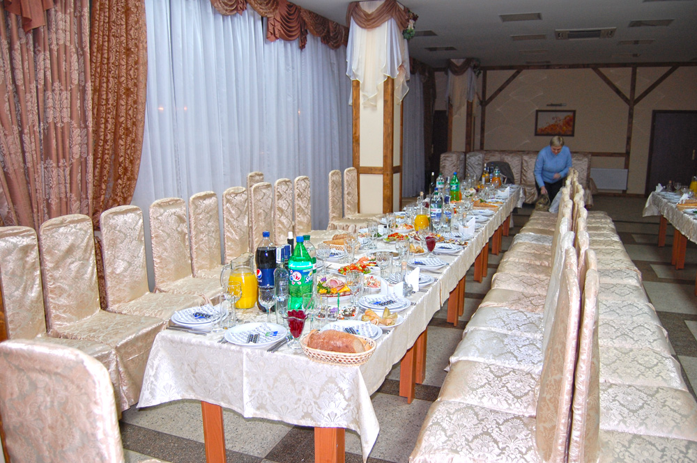"Запусти 2010", приготування святкових столів