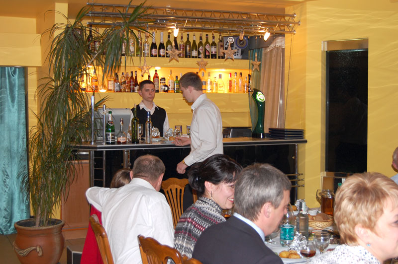 Ювілені 70 років Роману Всеволодовичу Метельському - святкування відбувалося в ресторані "Магнат" 19 березня 2011 року