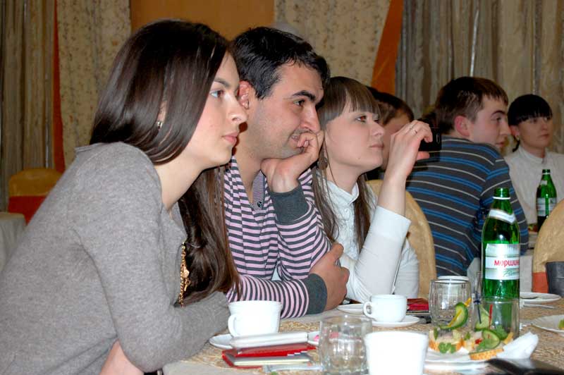 5 квітня 2011 року в приміщенні ресторану "Оазис" з ініціативи журналу «Весільний Сезон», відбулася "Школа наречених"